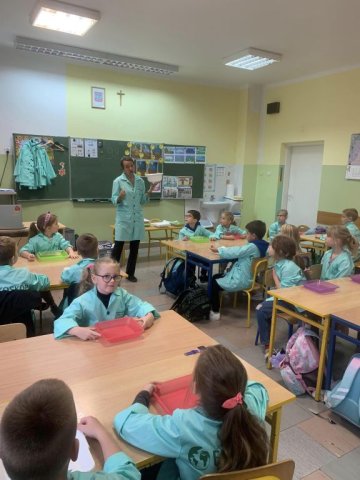 b_1024_768_0_00_images_2023_2024_Chmurka_Warsztaty_EKOSKOP_402605619_805944671333483_5972086161187330970_n